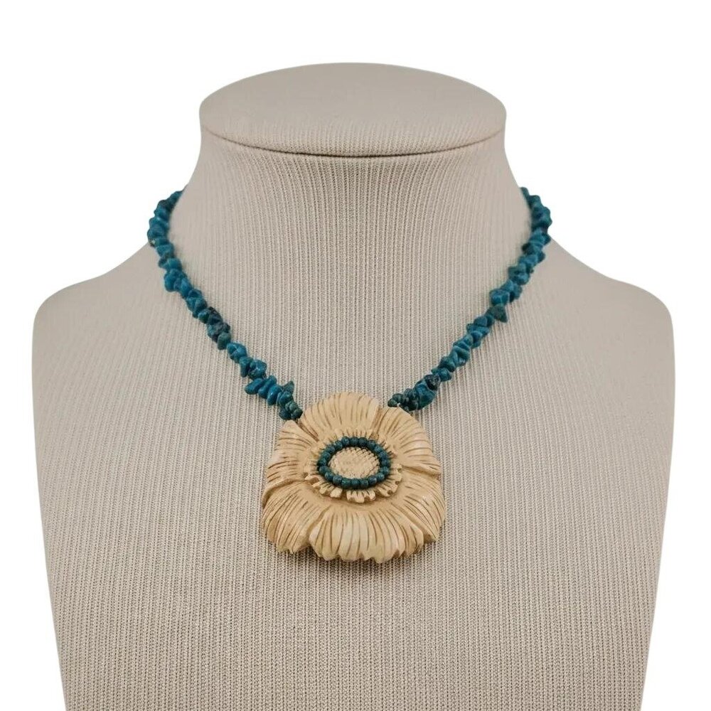 Flower Bone Carved Pendant Turquoise Bead Necklace J353